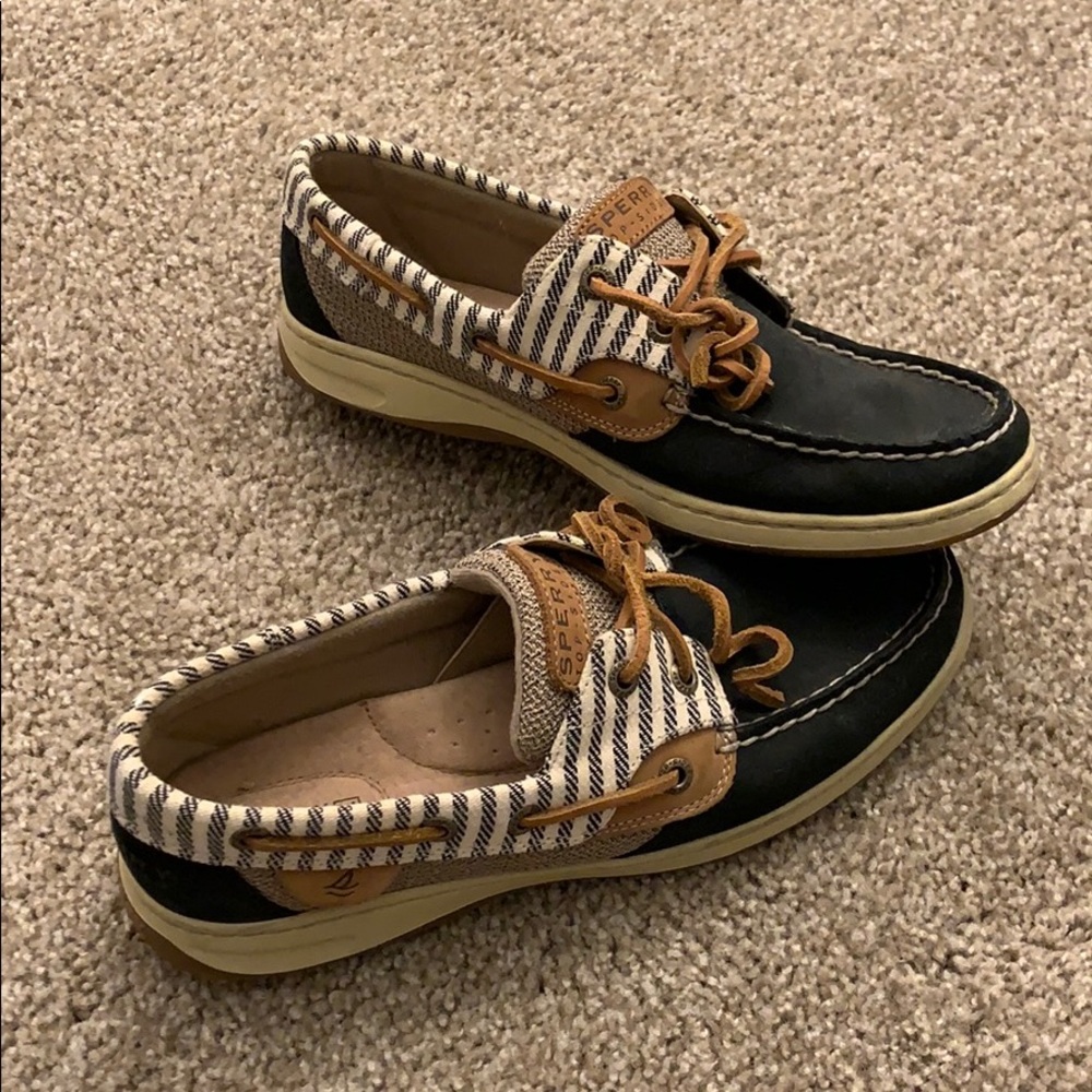 Navy blue Sperrys